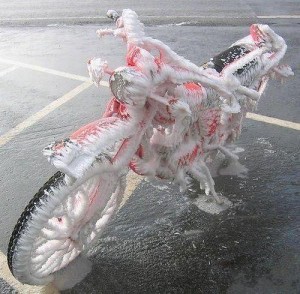 motocicleta inghetata